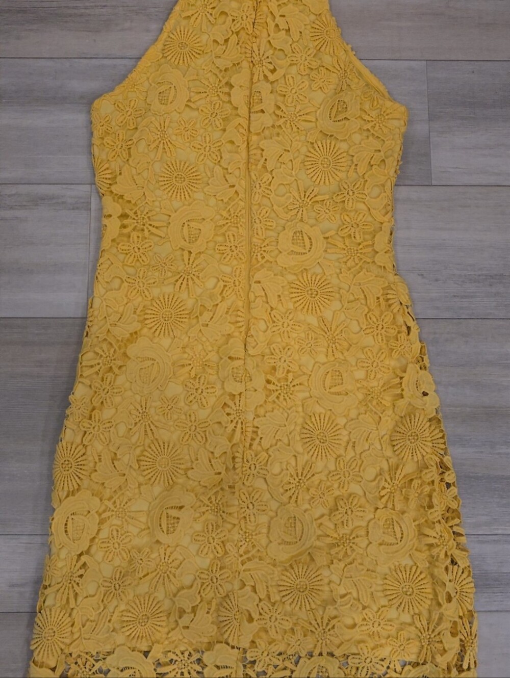 Lulus Yellow Floral Lace Halter Midi Dress Size Small Crochet Lace Fit & Flare - Picture 4 of 9